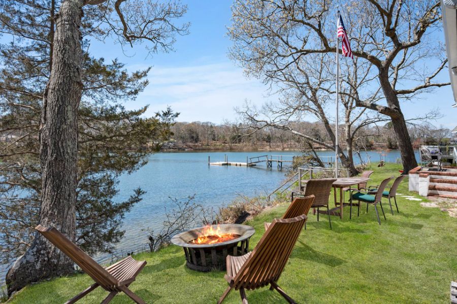 Timeless Tranquility Meets the Waterfront in Southampton