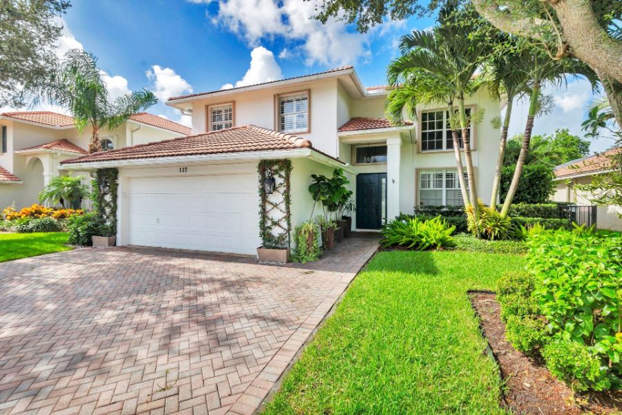 Hot Homes Under $1 Million (Yes, they do exist!)