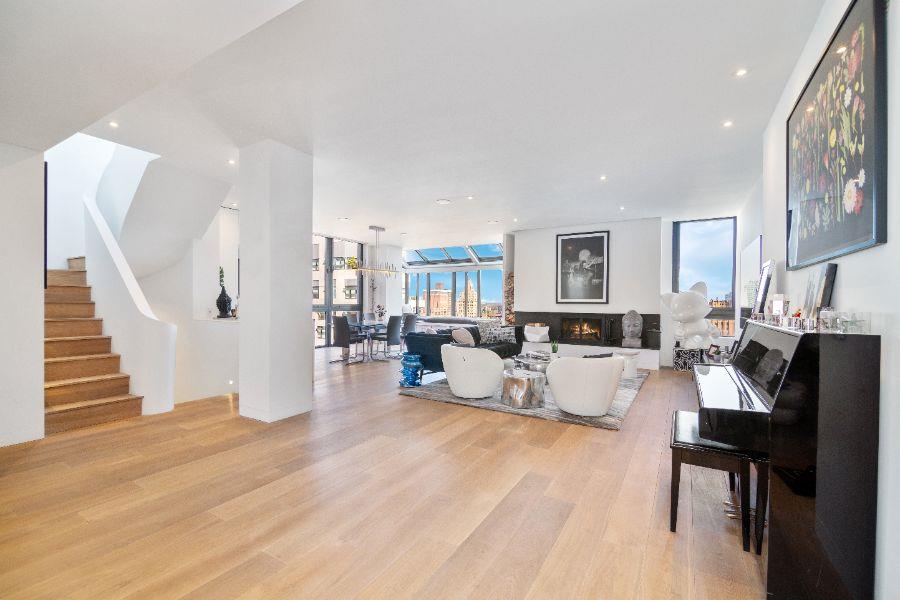 See Inside the Midtown Penthouse Previously Owned by Rosie O’Donnell