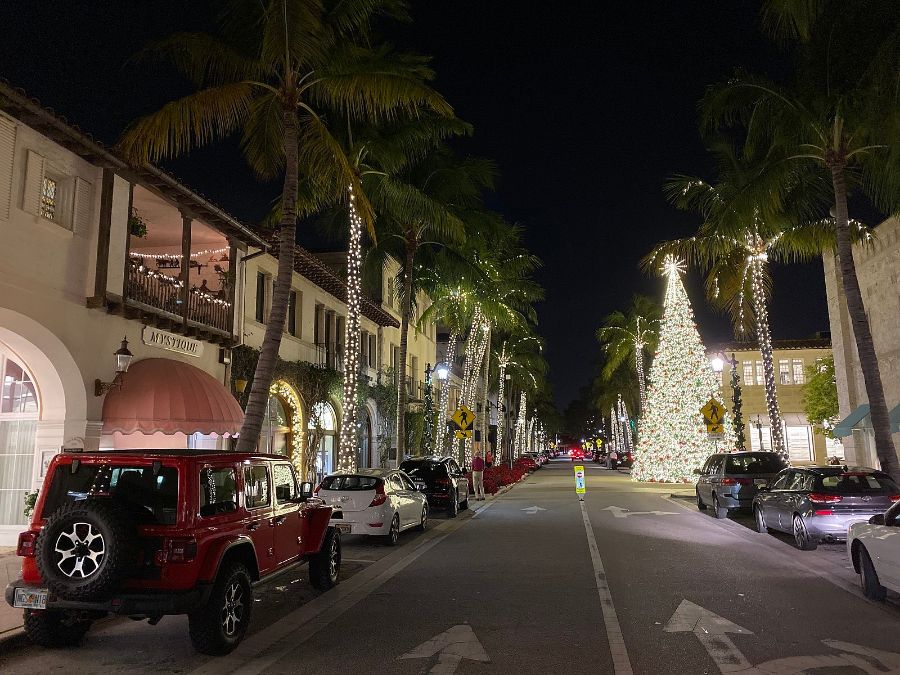 Where to Holiday Shop Along Palm Beach’s Worth Avenue