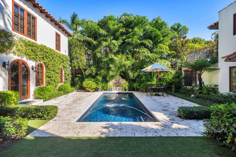6 Gorgeous Homes with Inviting Guest Spaces