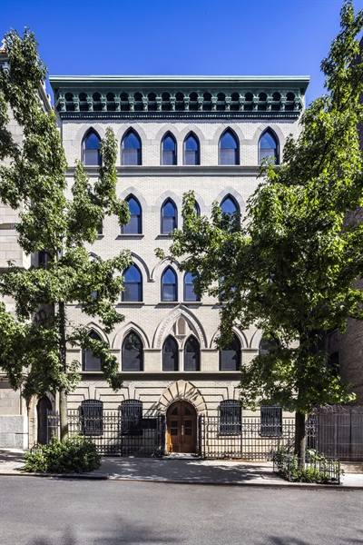 463 West 142